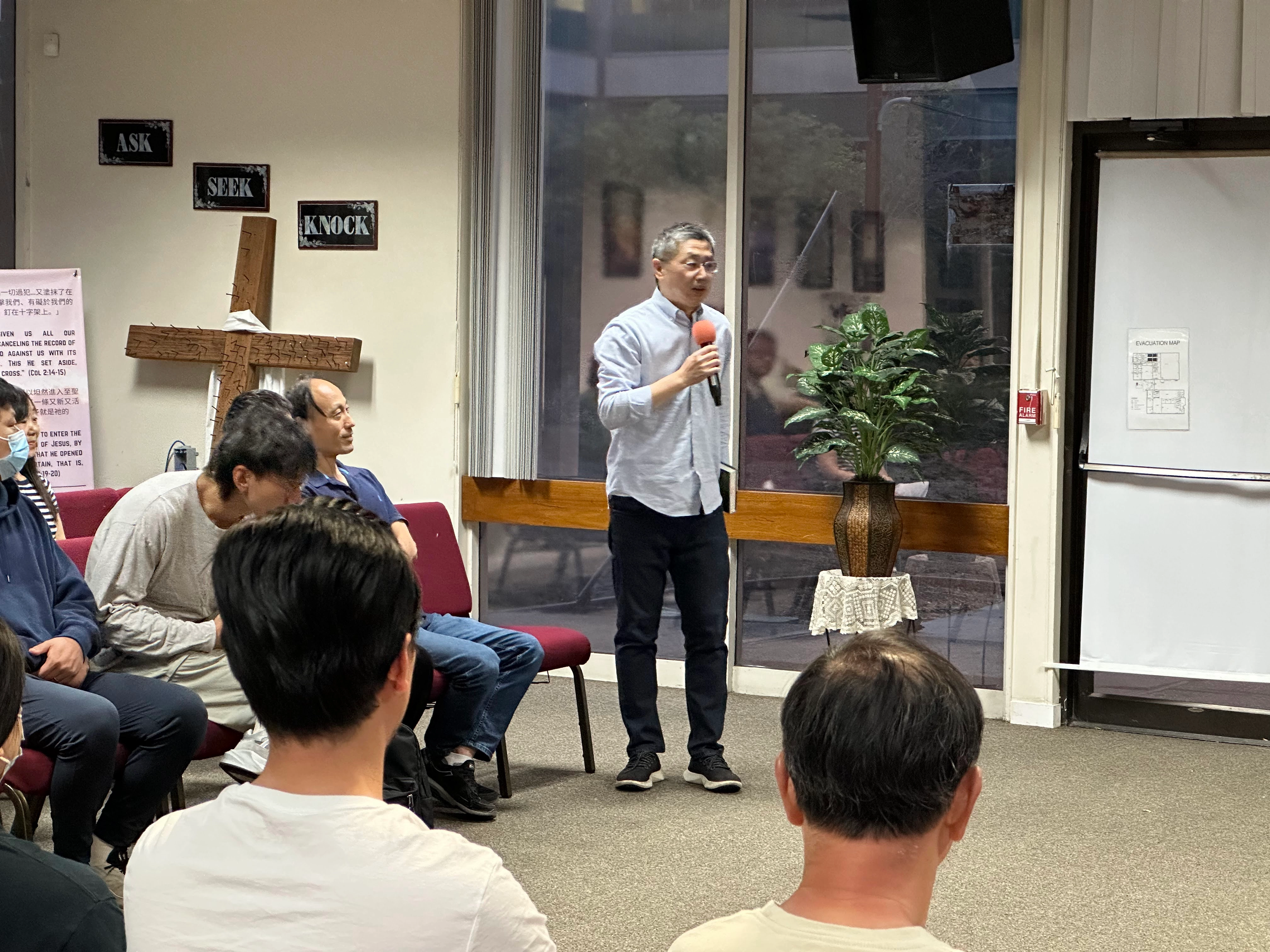 神的大工正在往前